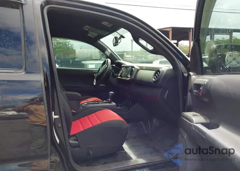 2017 Toyota Tacoma Trd Sport z USA, uszkodzony, nr VIN 3TMCZ5AN7HM076110